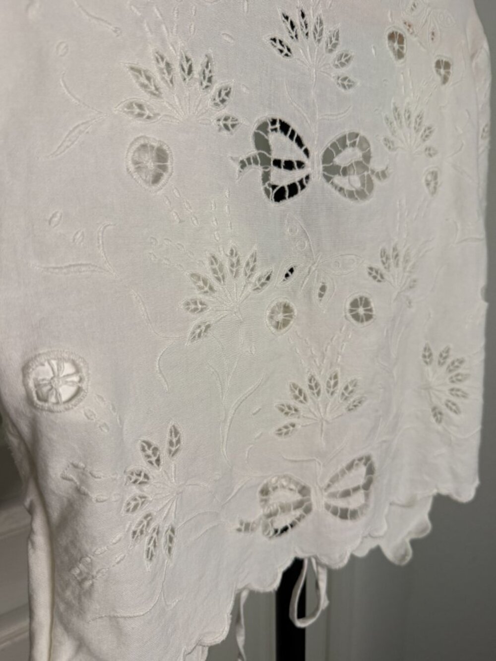 MOTHER The Social Butterfly Eyelet Crop Top- S- Bright White MSRP MSRP $218 - Picture 9 of 13